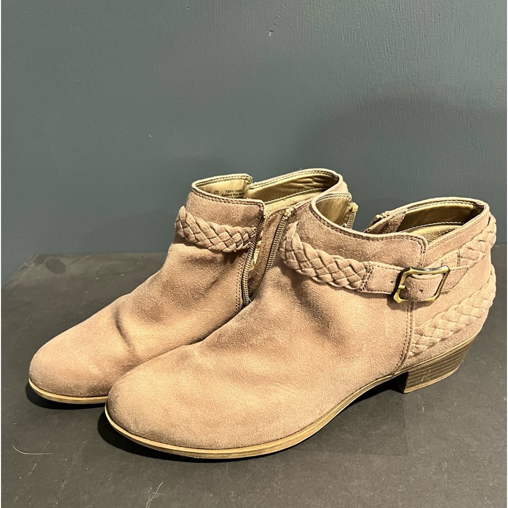 Women’s ankle boots